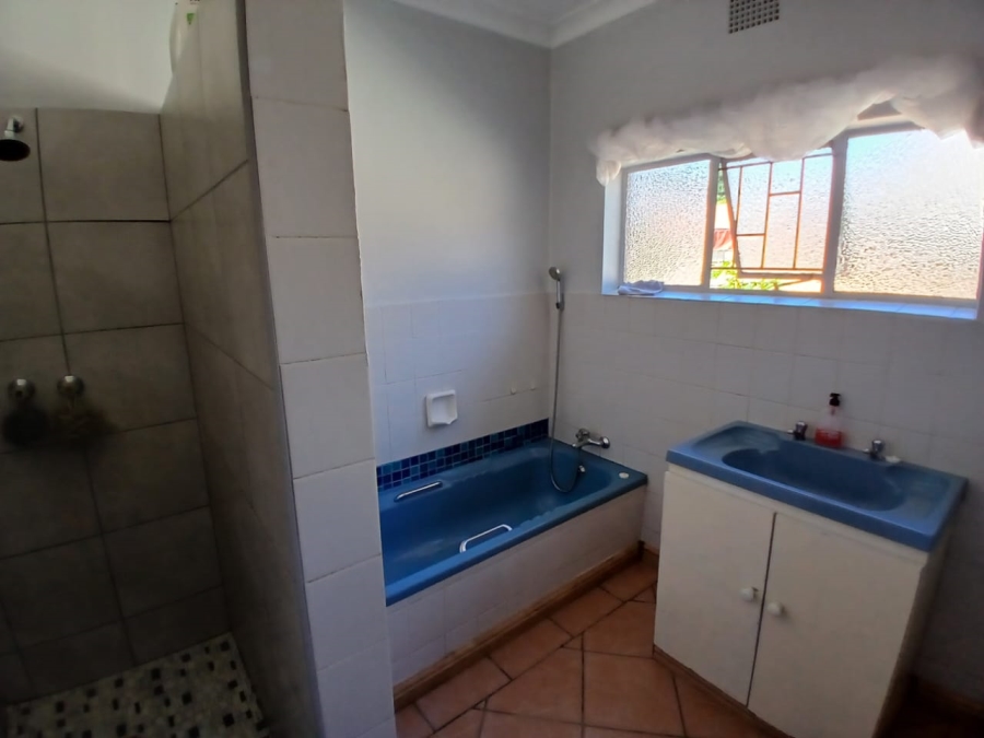 4 Bedroom Property for Sale in Bodorp North West